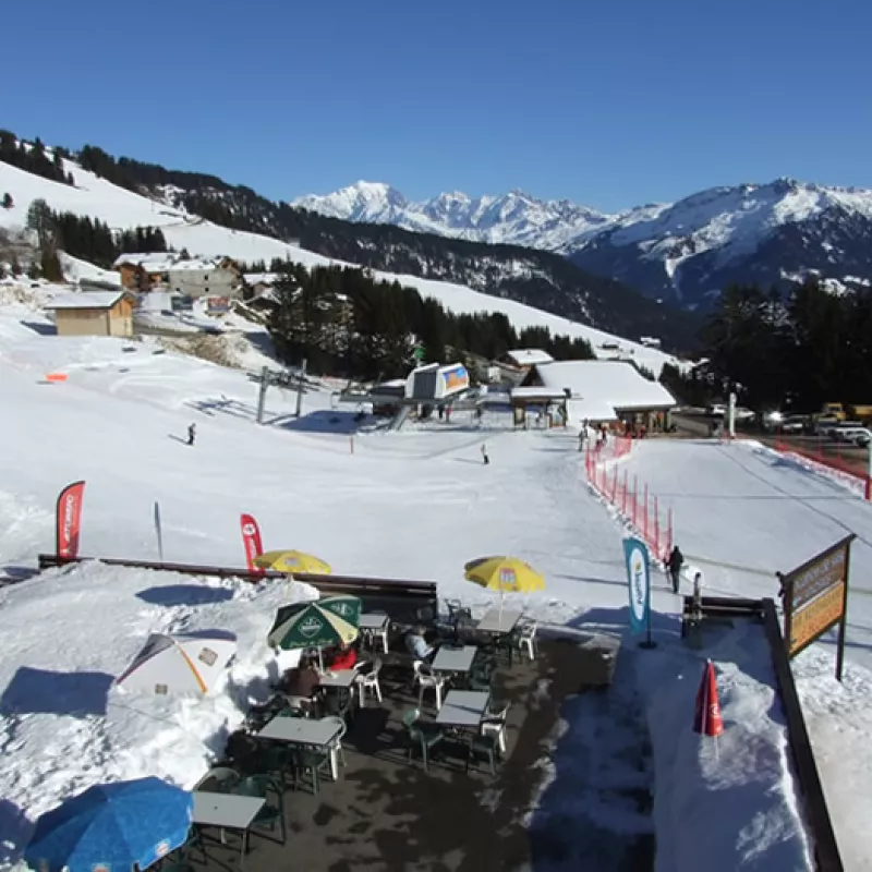 Location d'un appartement à Bisanne 1500 au pied des pistes - appartement 6-7 places - domaine skiable des Saisies