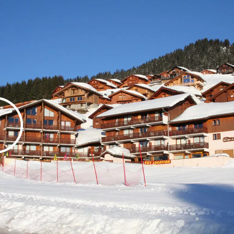 Location d'un appartement à Bisanne 1500 au pied des pistes - appartement 6-7 places - domaine skiable des Saisies